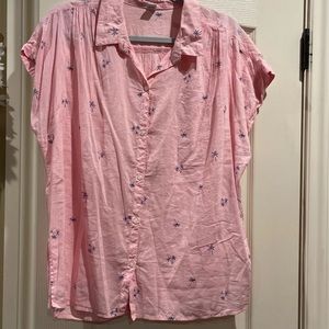 Woman’s button up